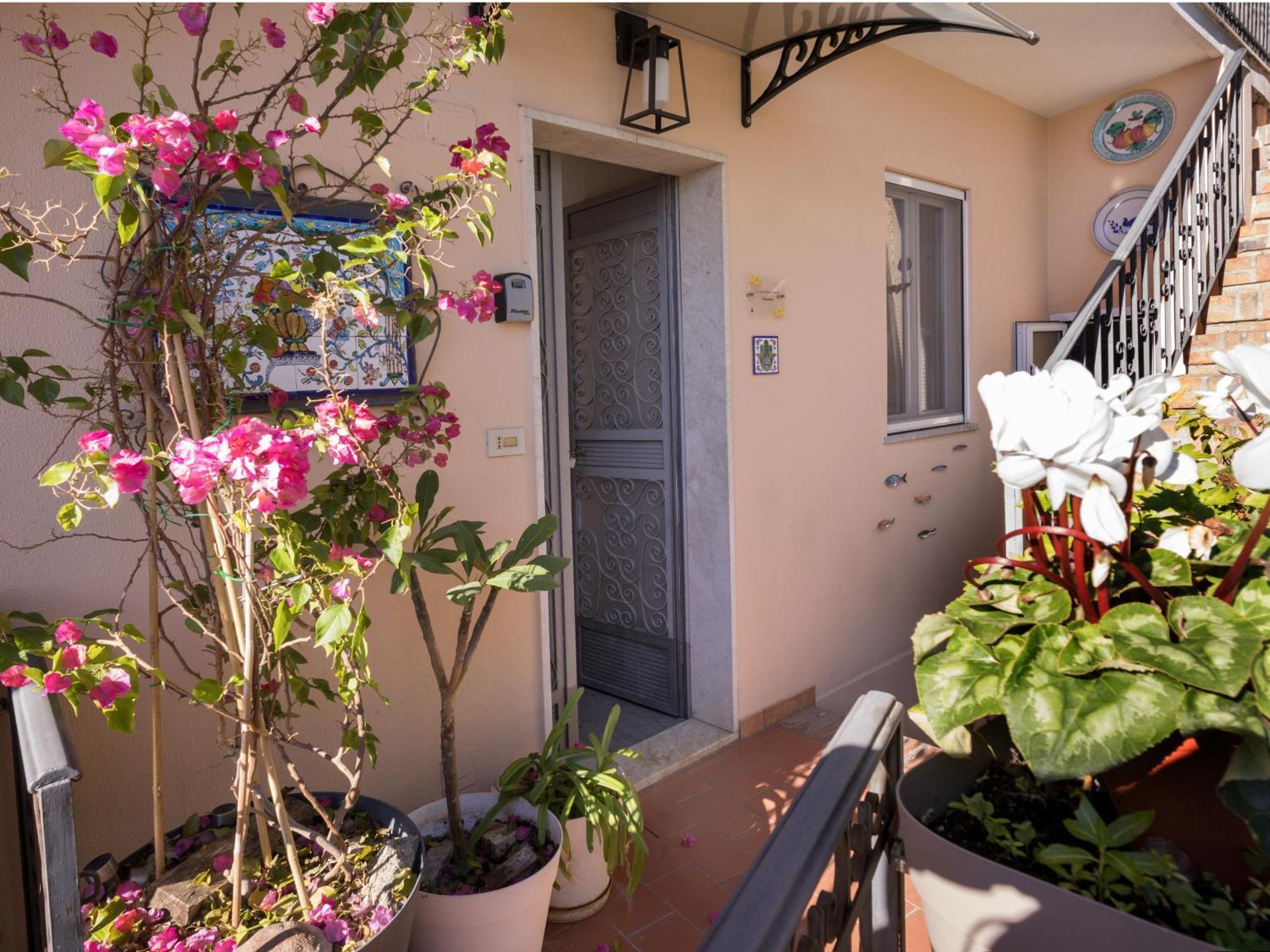 Casa Del Presidente Apartment Taormina Exterior photo